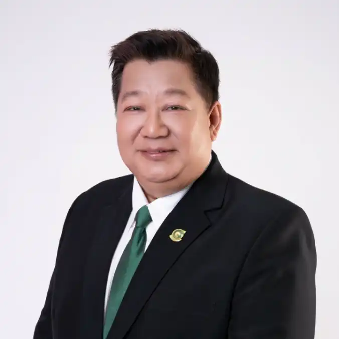 นายเสฏฐวุฒิ หนุ่มคำ